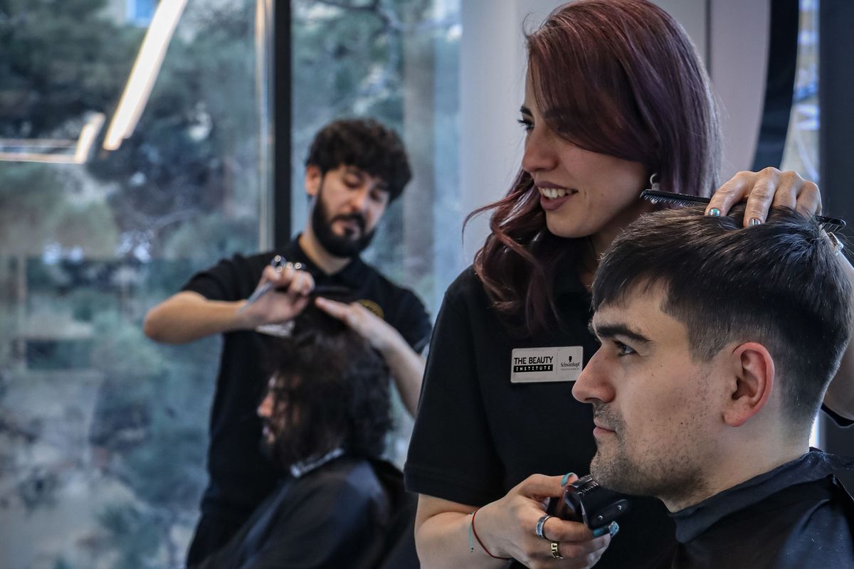Schwarzkopf styling demonstration at The Beauty Institute
